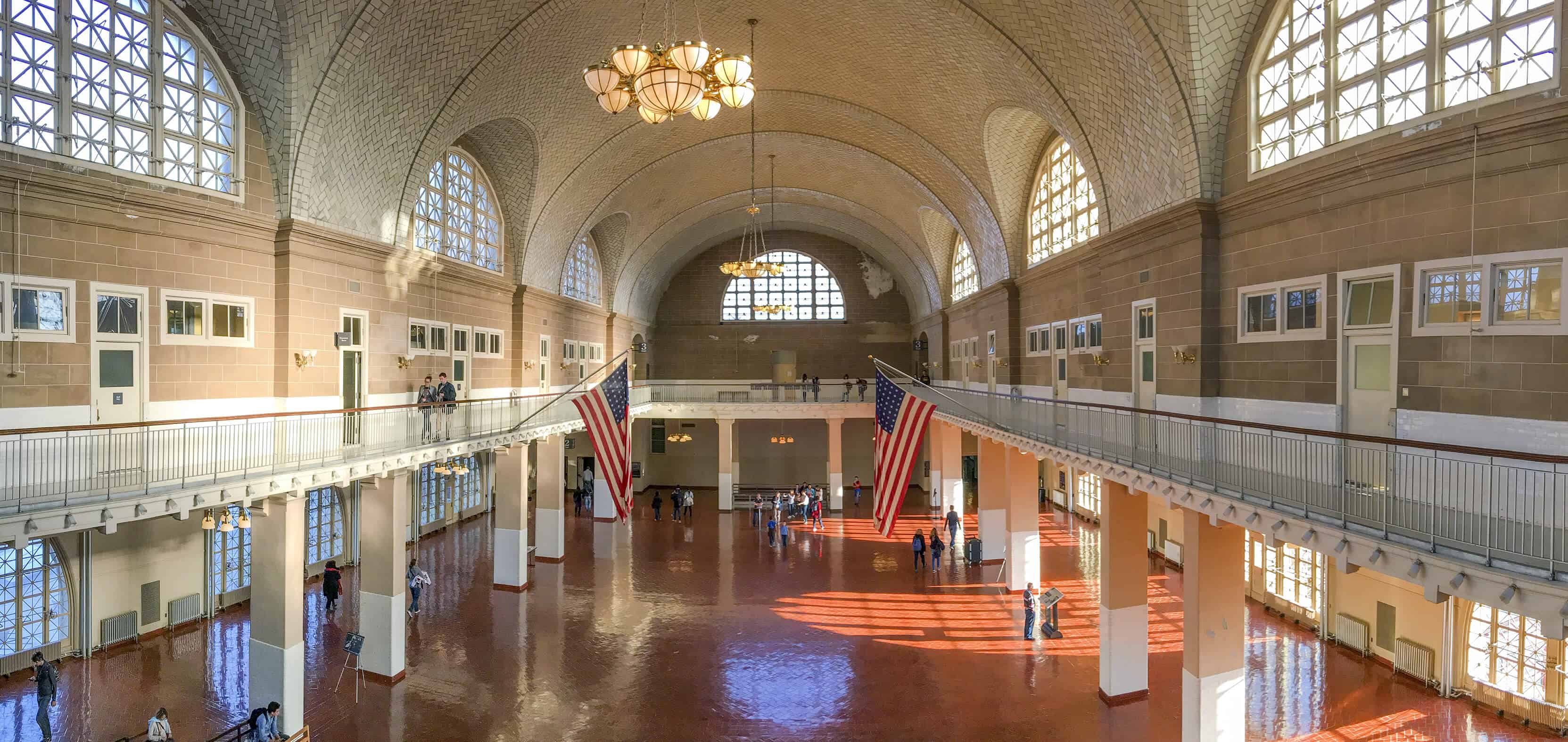 the-statue-of-liberty-ellis-island-acoustiguide-audio-tours